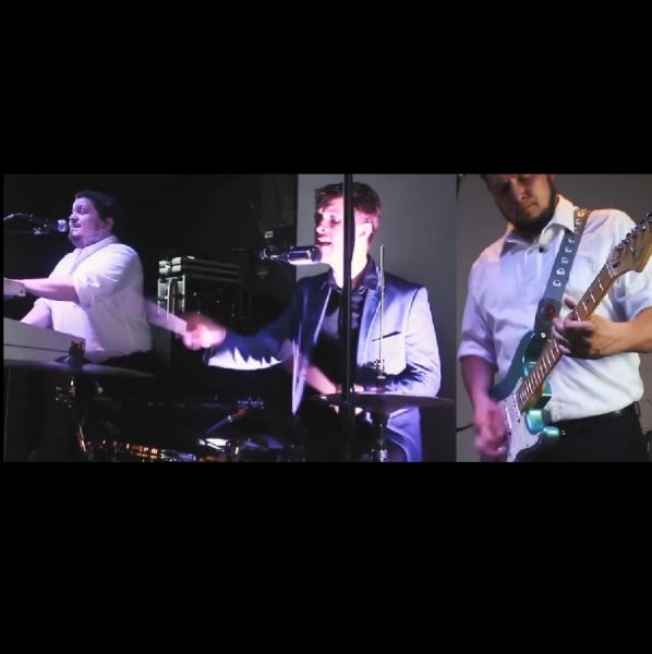 Divines : Wedding Party Band