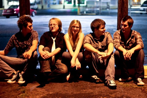 The Regulars Band : College Band