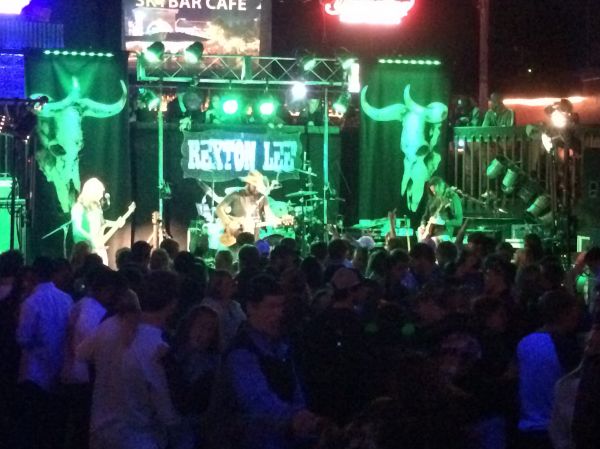 Rexton Lee : Country Bands for Weddings